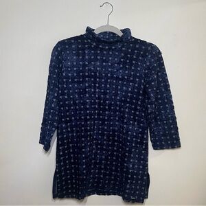 NWT FDJ 3/4 Sleeve Mock Neck Shirt